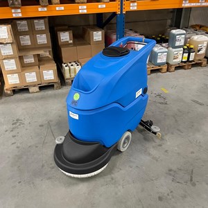 IPC Schrobmachine S40 BT50 demo - Met tractie